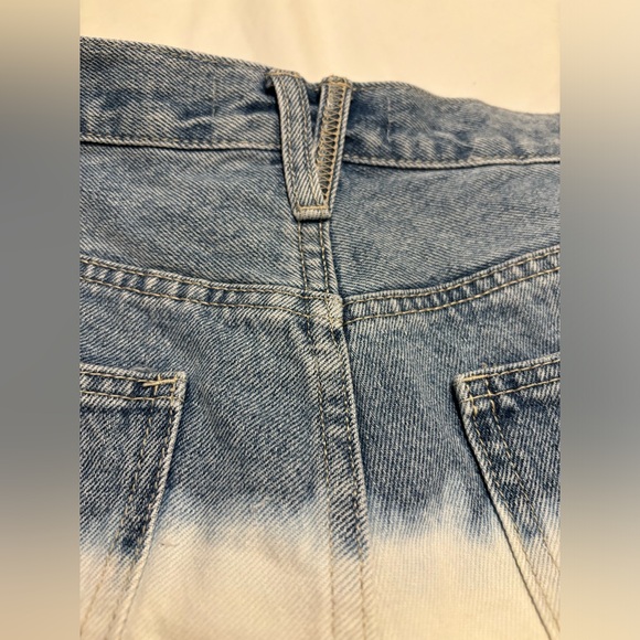 Kancan dark blue to white ombré button fly denim distressed shorts, XL - Picture 6 of 10